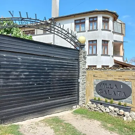 Galata Tatil Evi *
